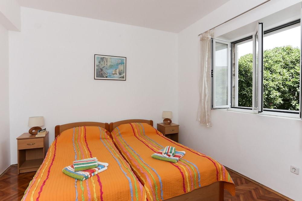 Apartments Sisic 1