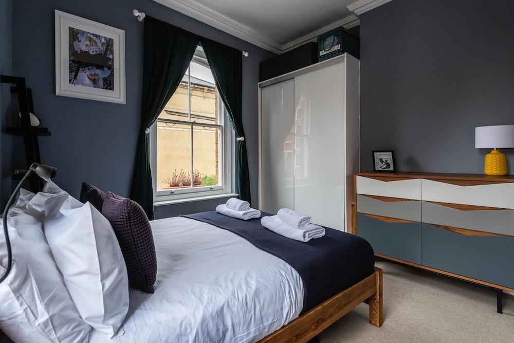 Spacious Clapham Home Near Brixton 1