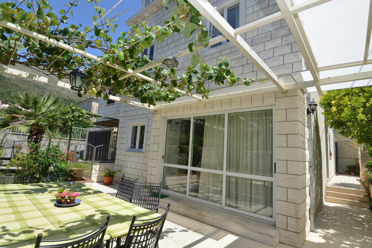 Villa Elly 1