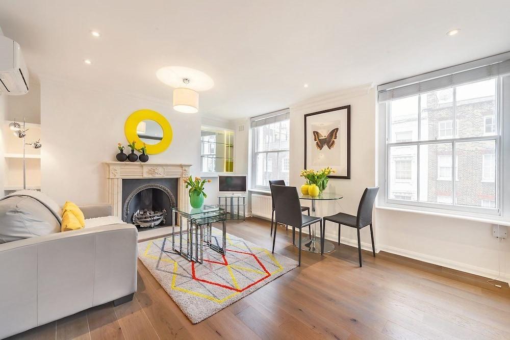 Marylebone - Crawford Street Apartments by Viridian Apartments 2
