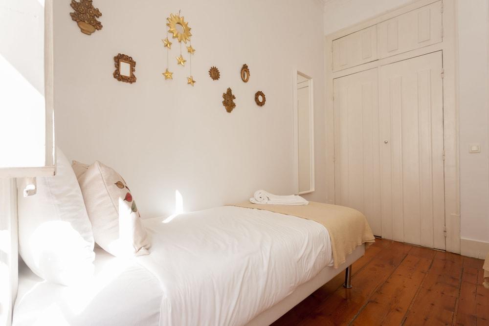 Tejo Vintage Three-Bedroom Apartment - by Lu Holidays 2