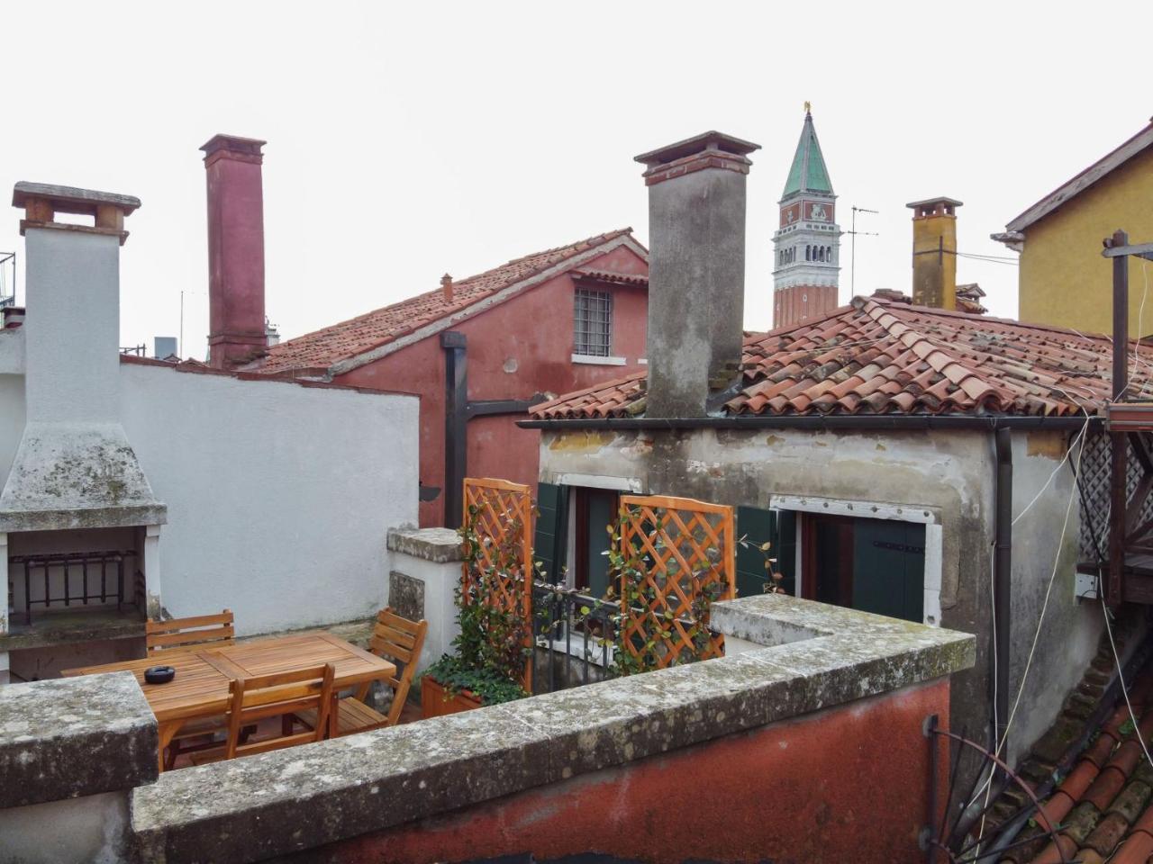 Rooftop San Marco - Tower View 1