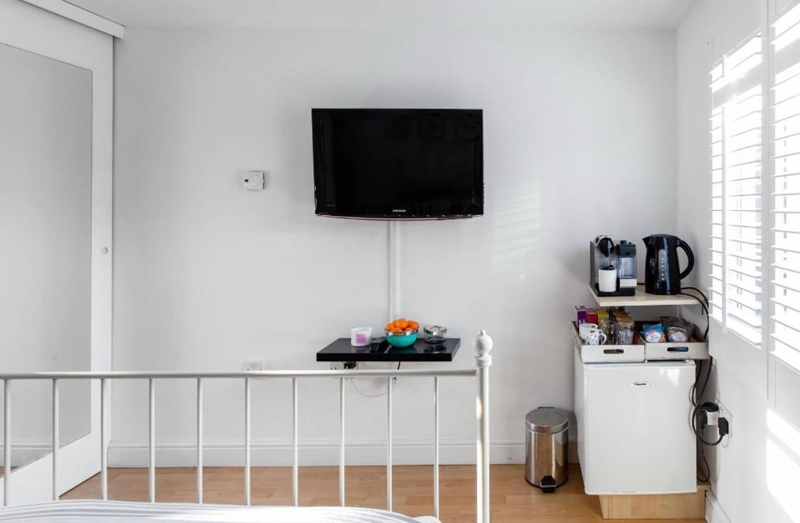 Studio, Private, Independant Entrance, Central, Battersea Park 2