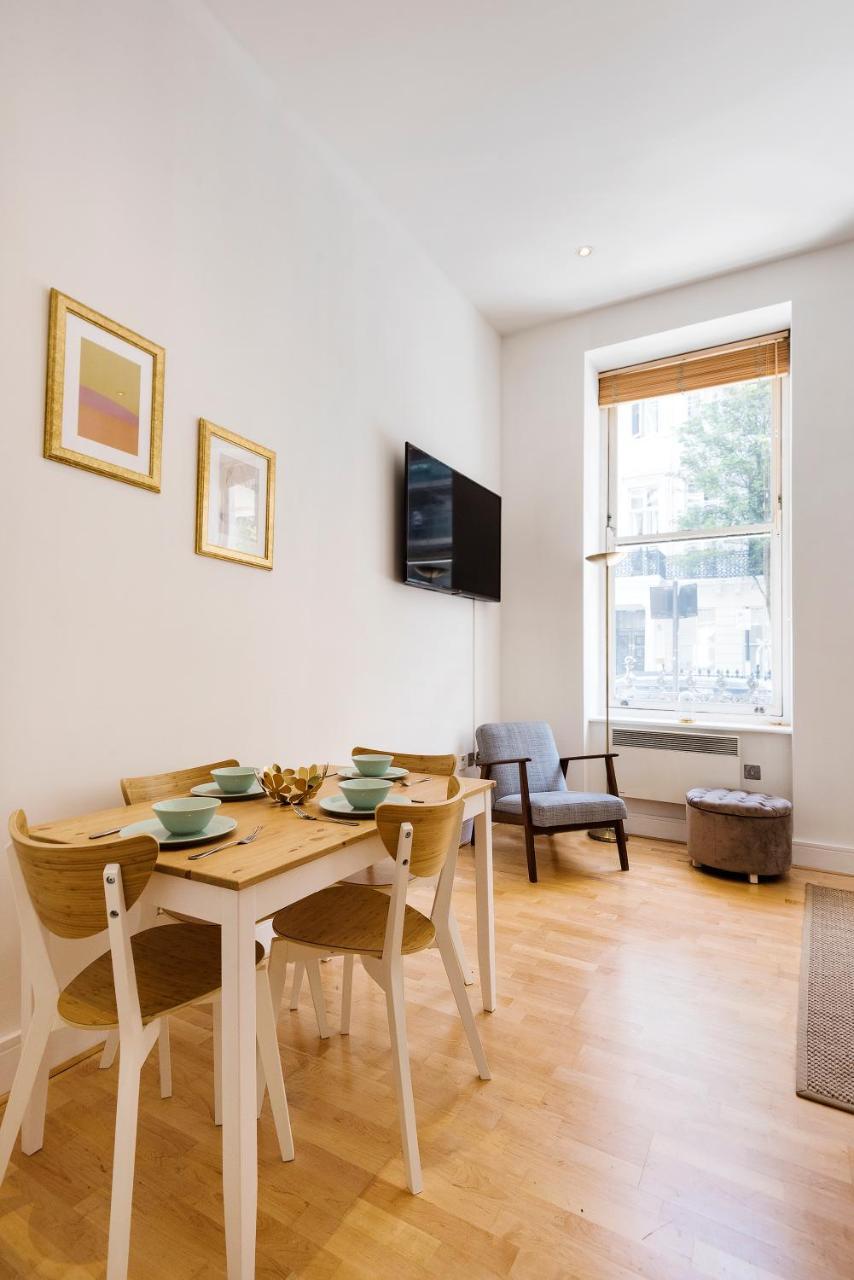 Stylish Hyde Park Apartment 2