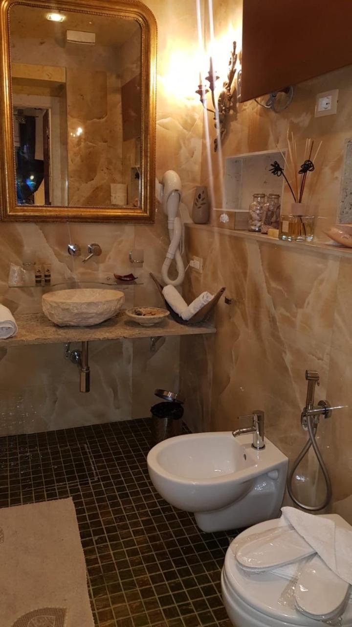 Venice Luxury Watersdoor 2