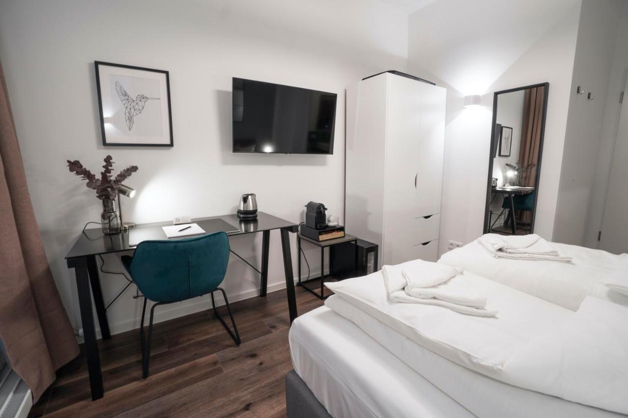 Homely Stay Studio 8 2