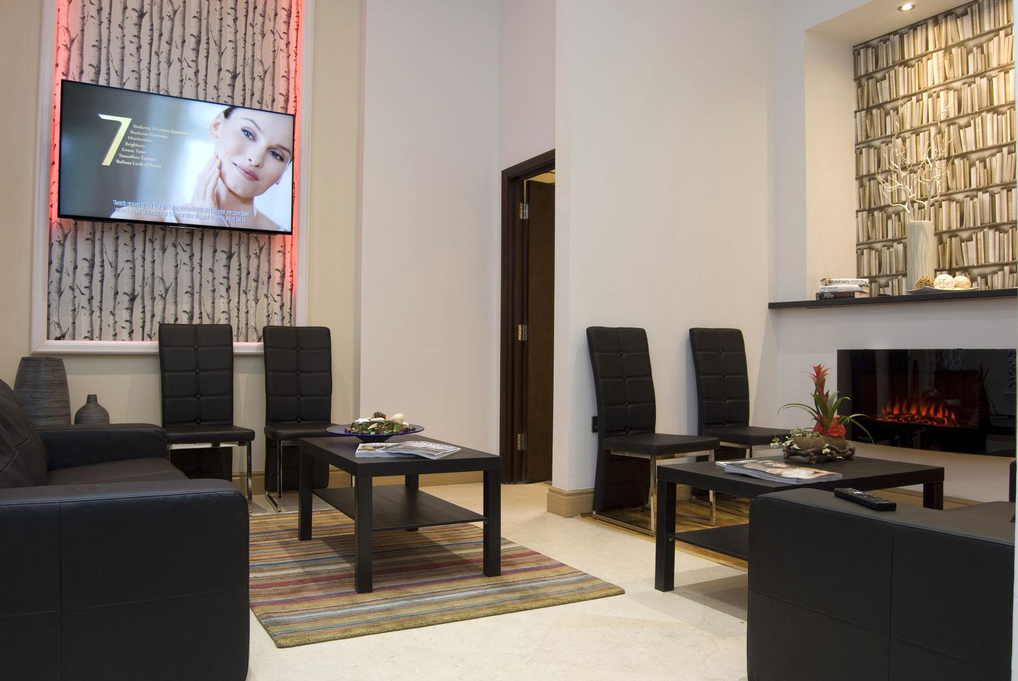 Hotel 82 London 1