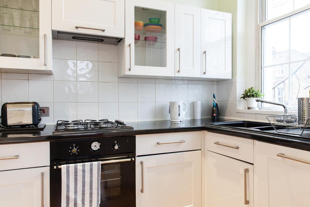 Stunning Bright Flat 1