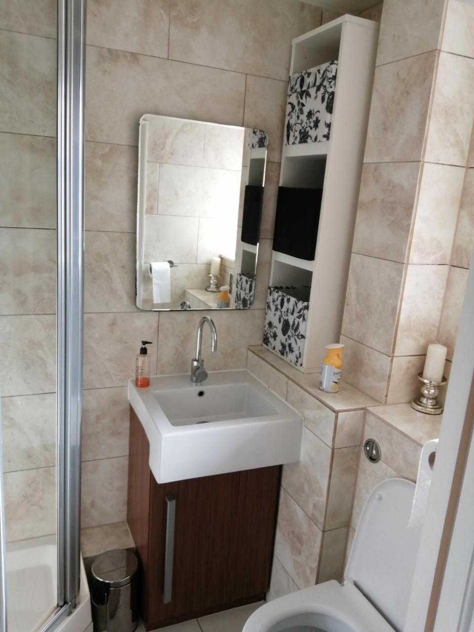 Dream Time Apartments-Aqua Suite 2