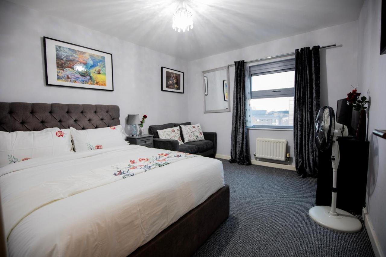 London Luxury Holiday Home B
