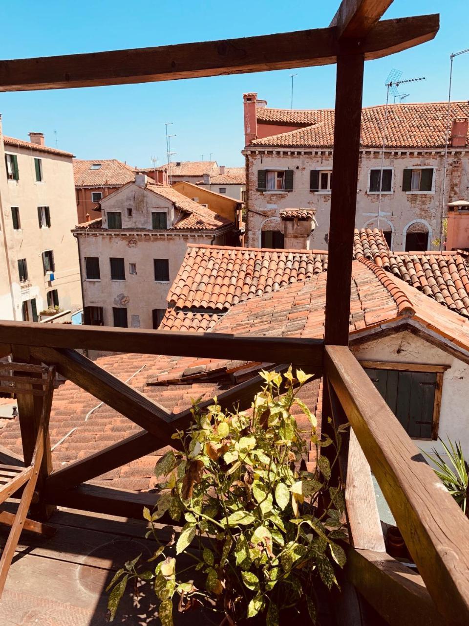 Melusina Roof Terrace 1