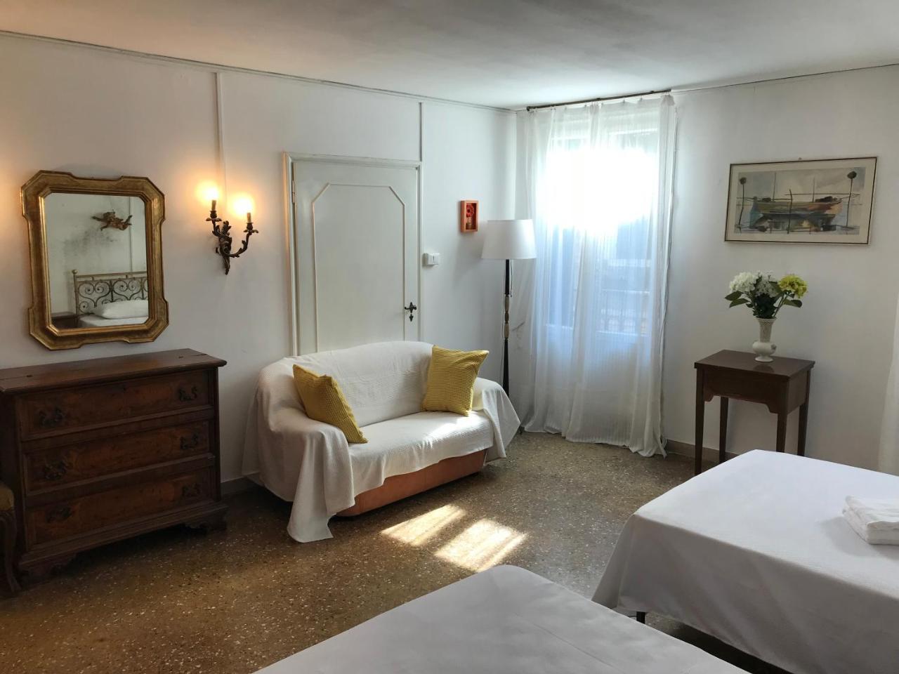 Family Apartment with Terrace
