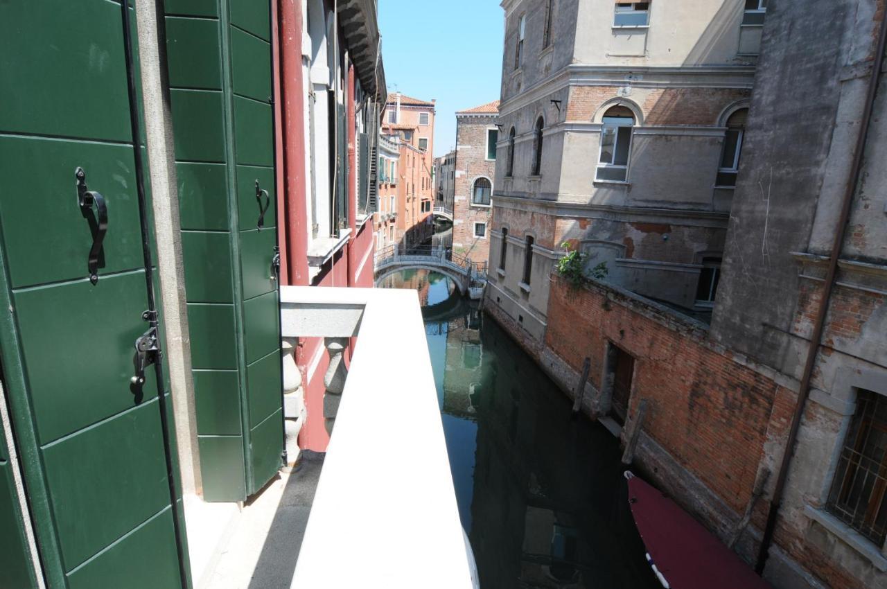 Sunny Canal A/C Wifi