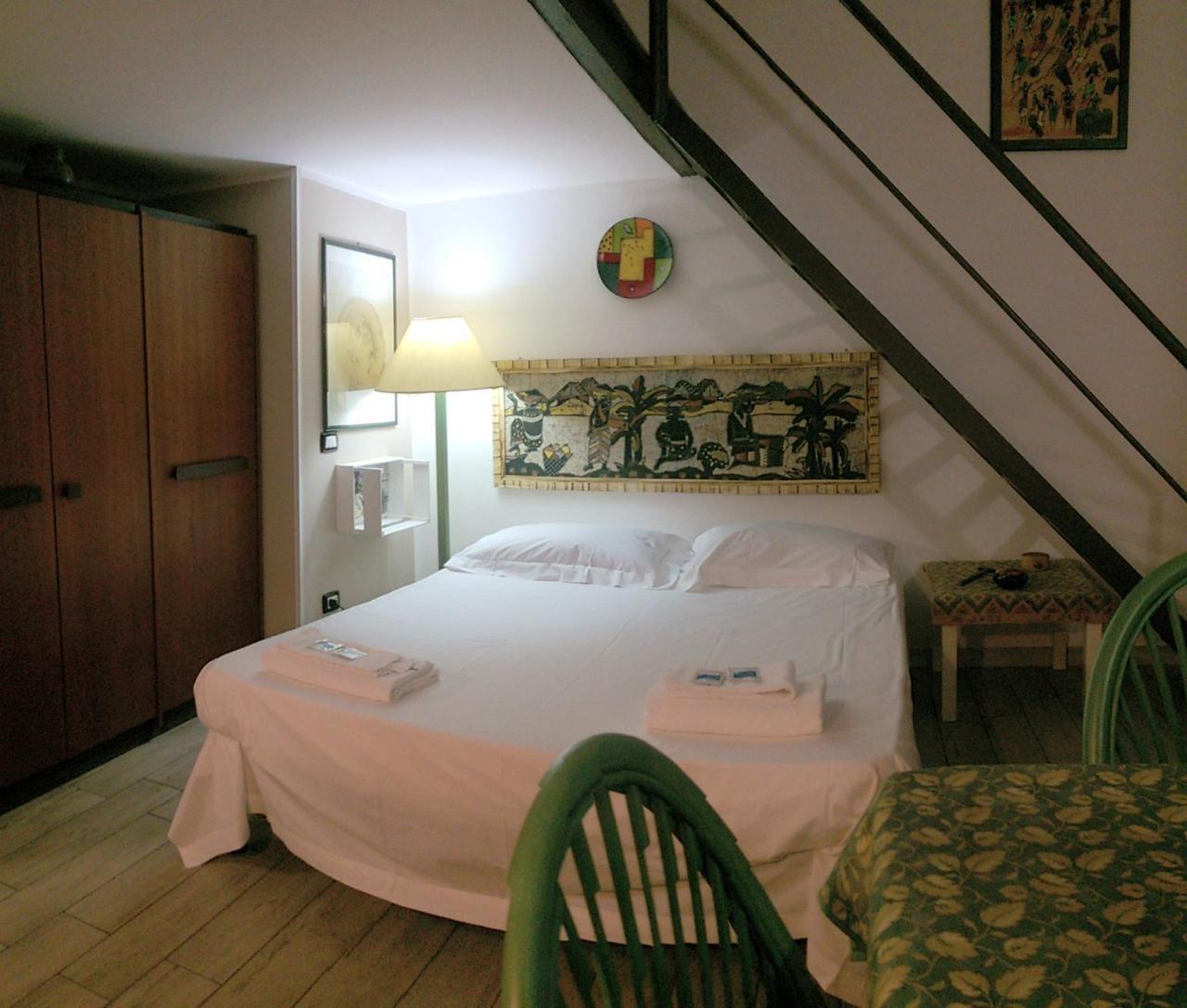 Maqueda Apartments 1