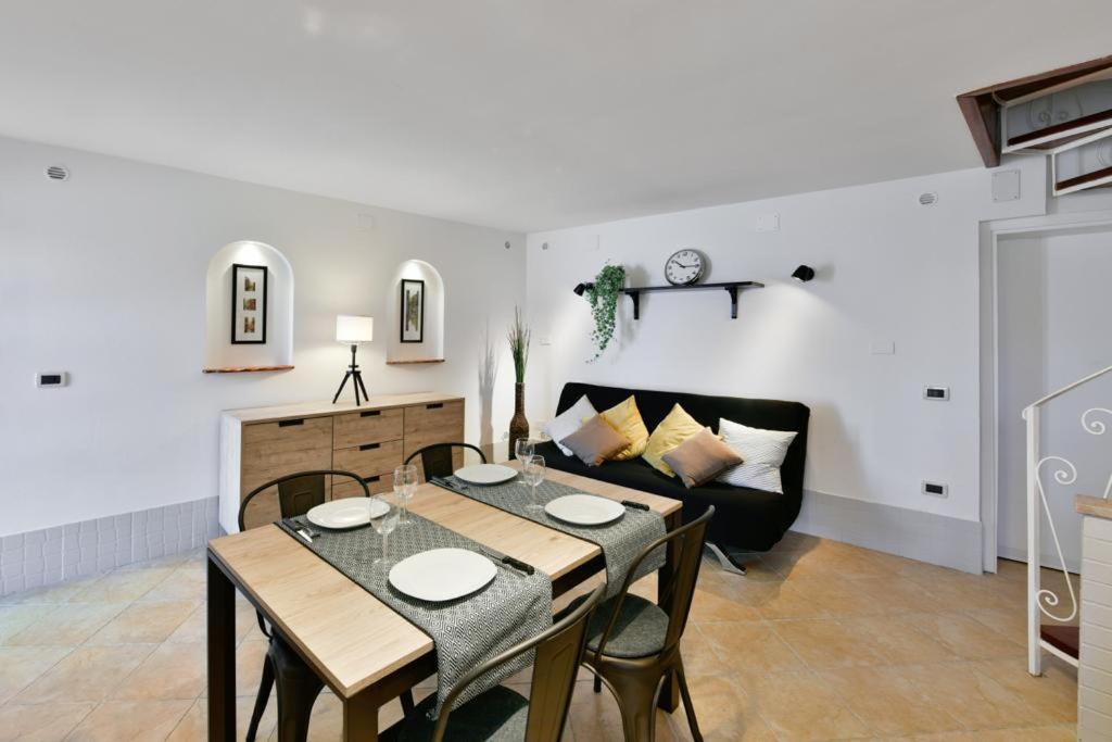 Bruna Holidays House 1