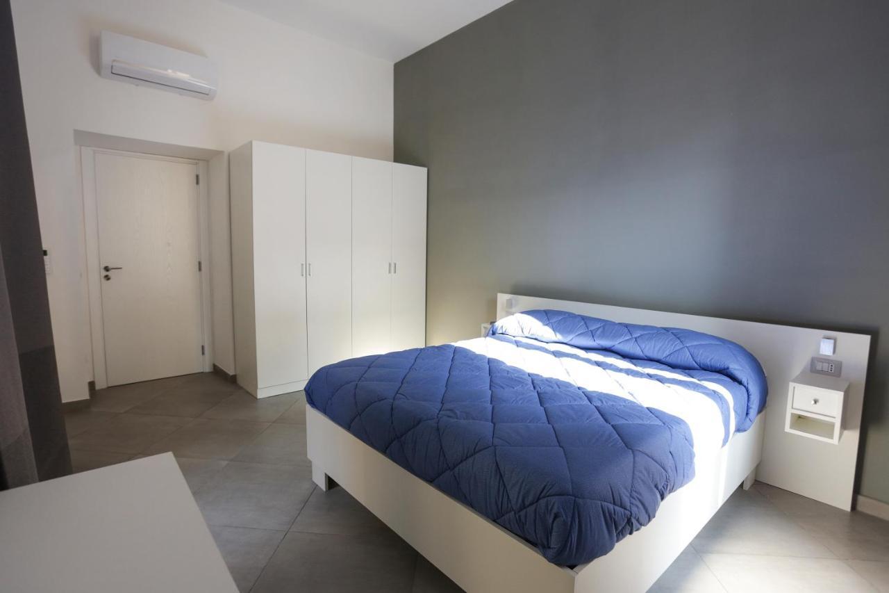 Duomo 34 Guest Room 1