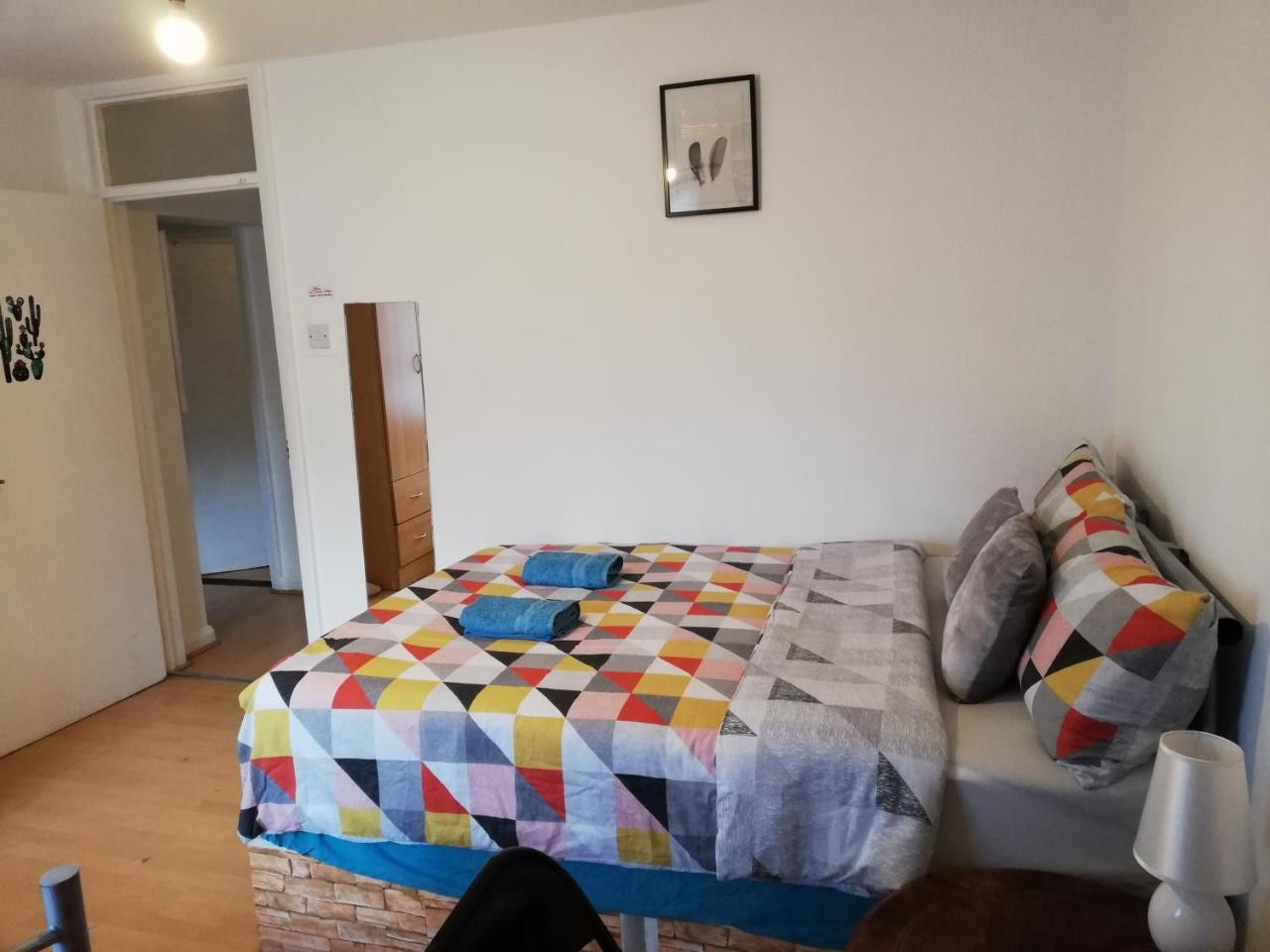 Comfortable Host, in Zone 2-3