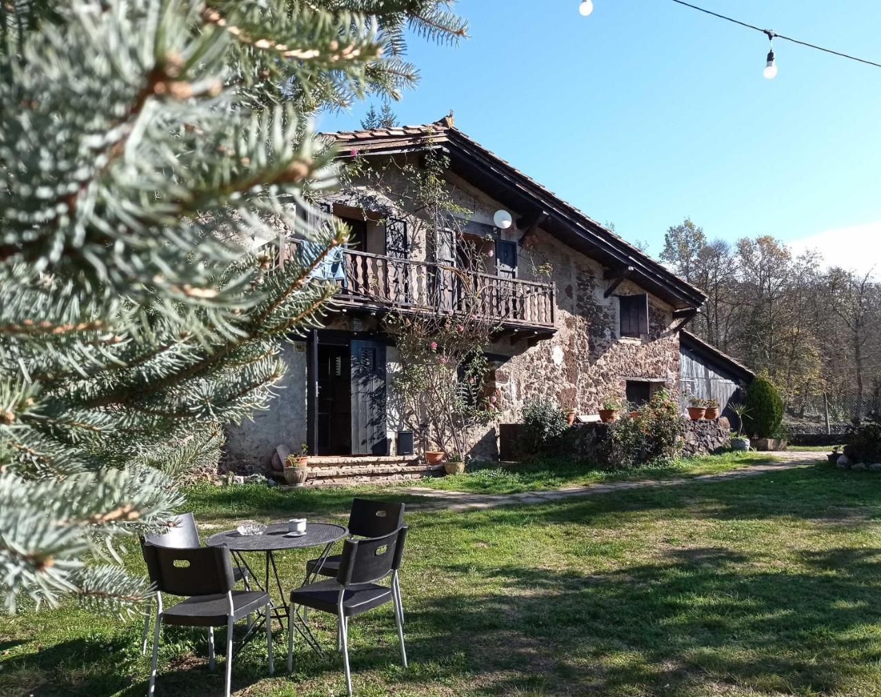 Mas Els Plans- Casa En la Fageda D'En Jorda - Turismo Dog- Friendly
