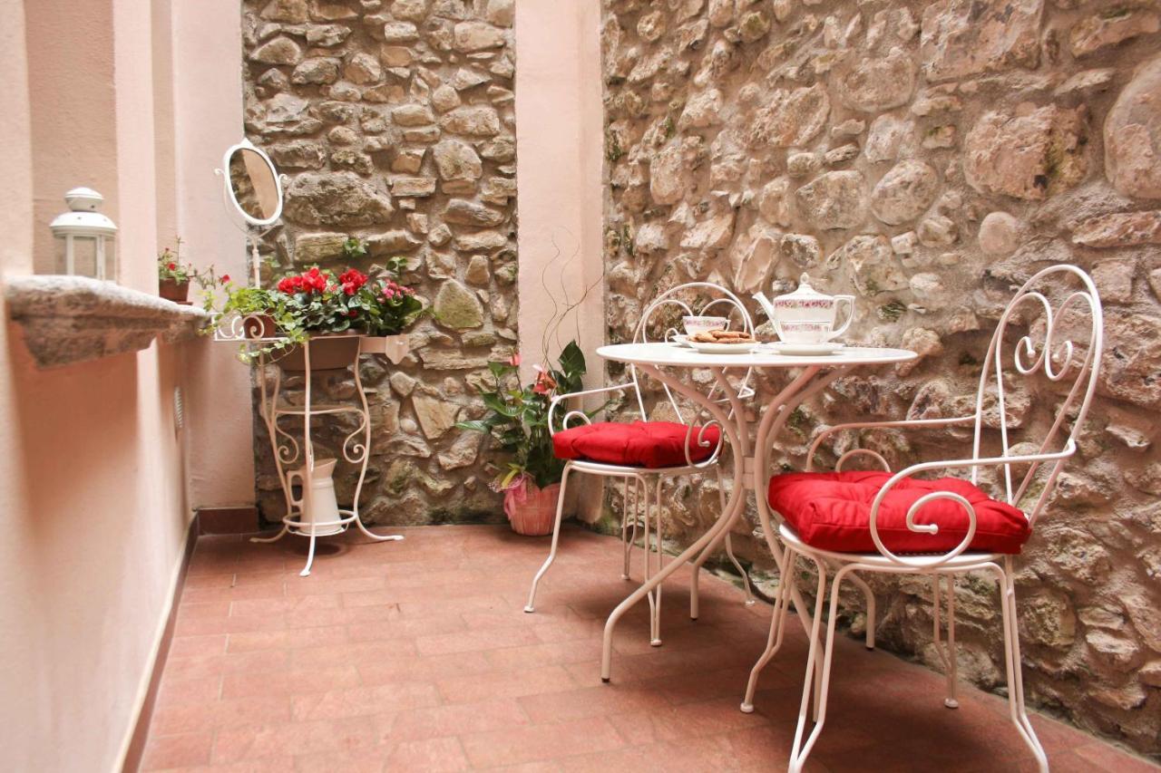 Imbarcadero Apartment 1