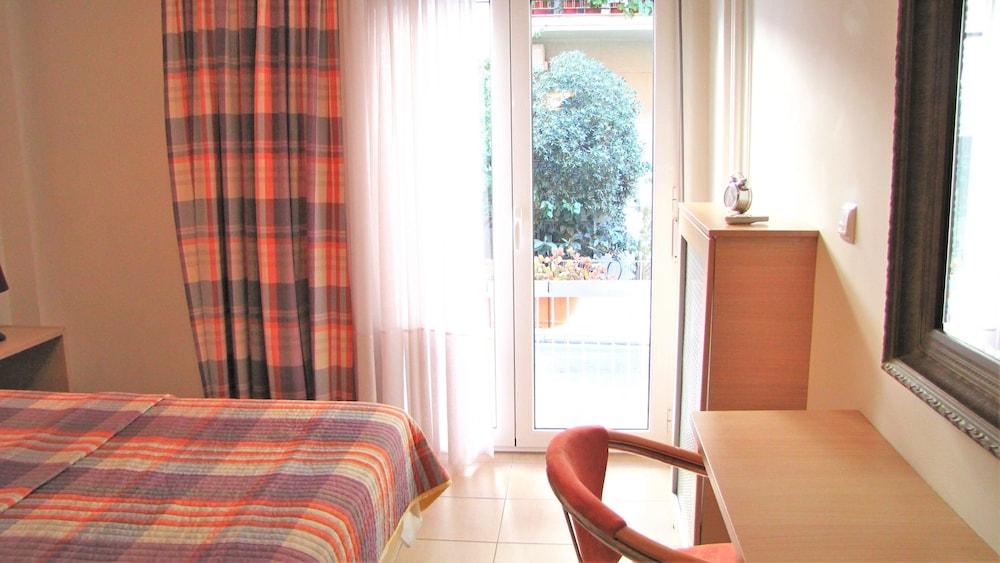 Athens Quality Apartments No7