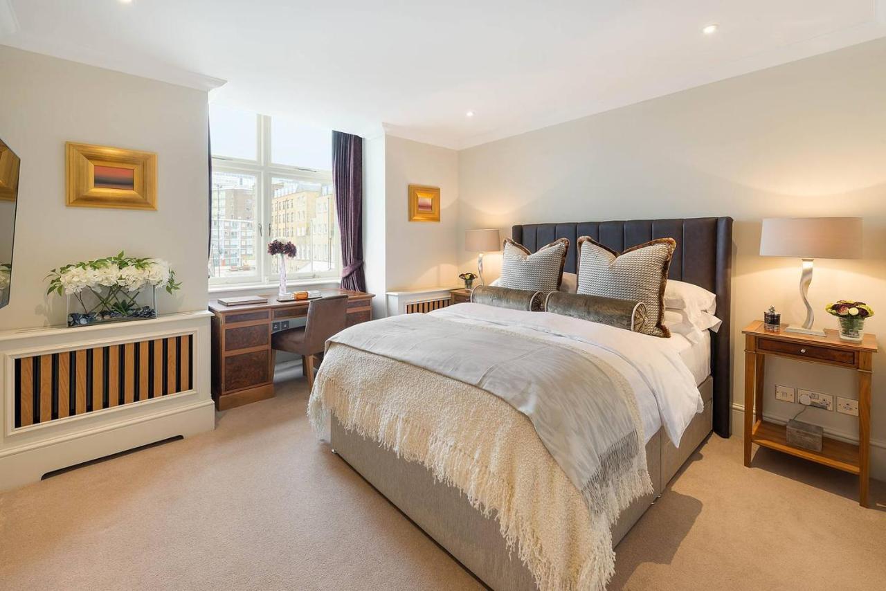 Grand Ambassadorial Duplex Apartment Hyde Park 2