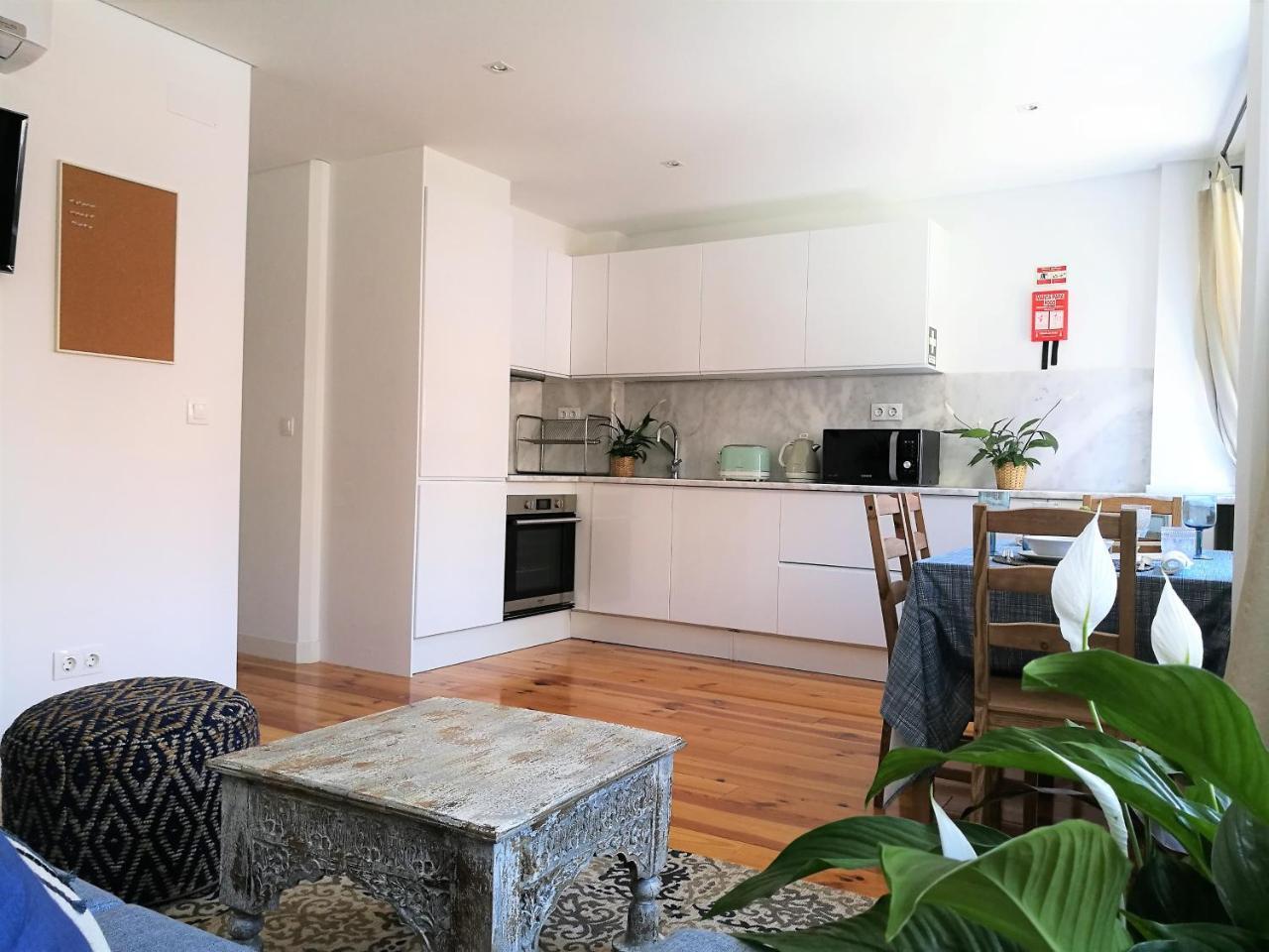 Lx Design Apartment Near Congress Center 1