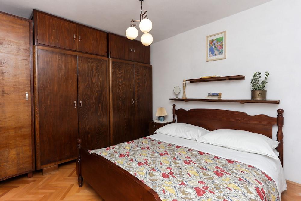 Apartment Ikana 2