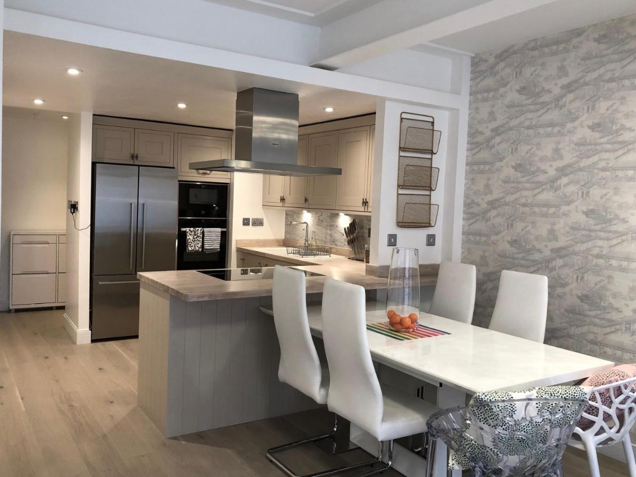 Award Winning 2023 Luxury Holiday Rental Apartment Stratford London