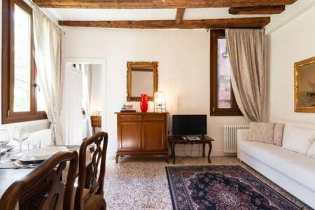 Ca Giovanni - Charmant And Exclusive Apartment 2