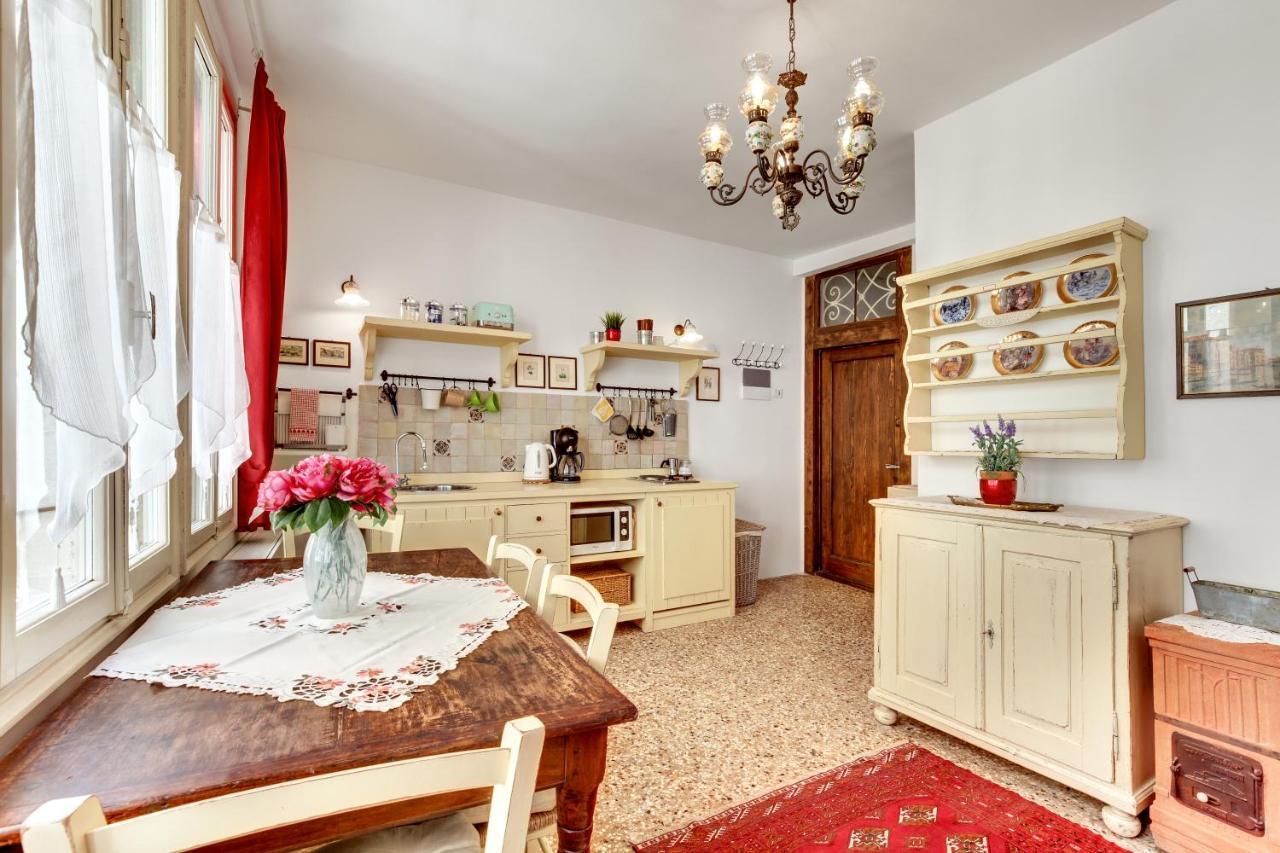 Ca' Badoer Frari 1