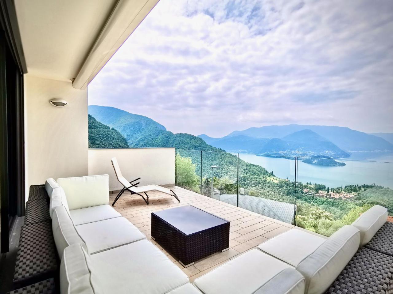 The View!!! by Design Studio