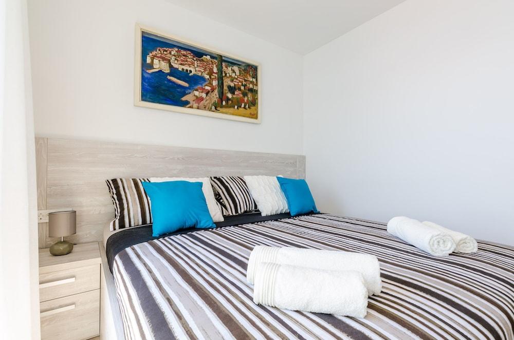 Apartments Lazarin 1