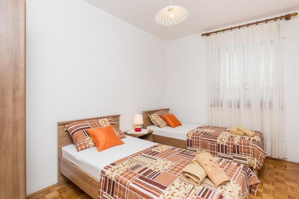 Rooms Ivo 1