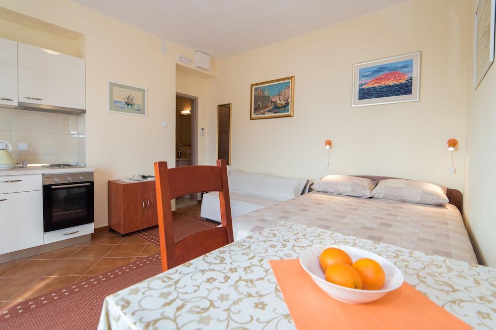 Apartment Pulastar 2
