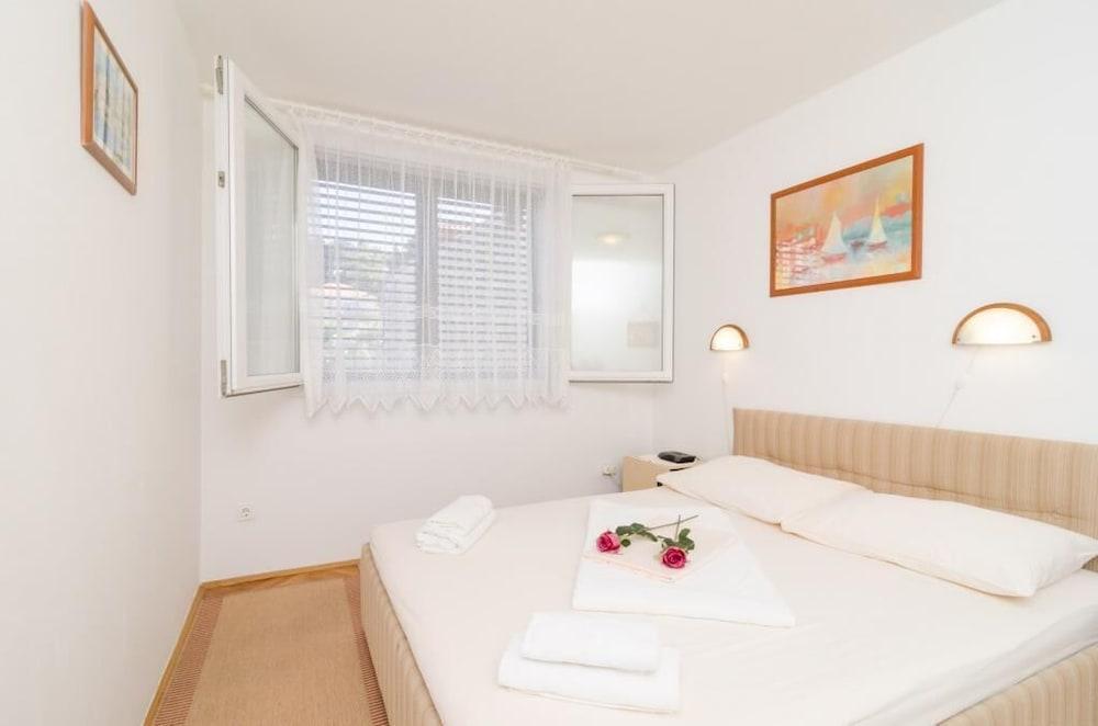 Apartment Marina