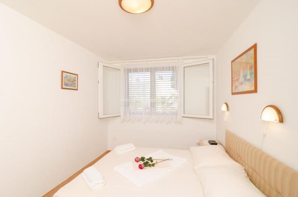 Apartment Marina 1
