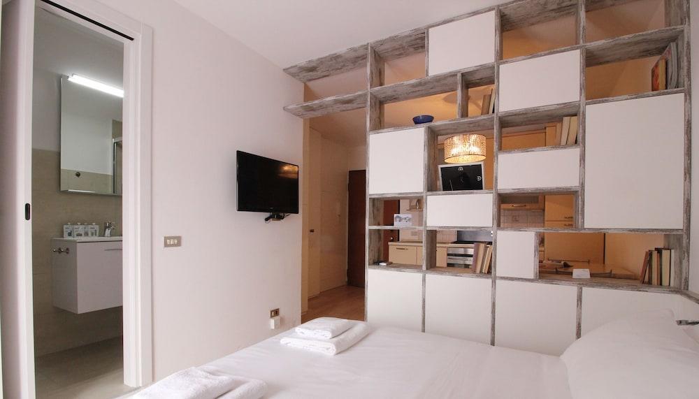 Italianway   - Bligny 39 Studio