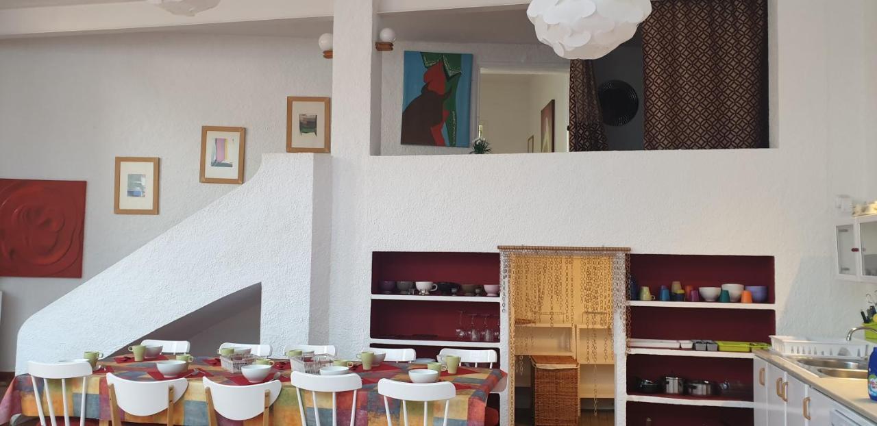 Casa Con Jardin a 45 Metros de la Playa. Es.