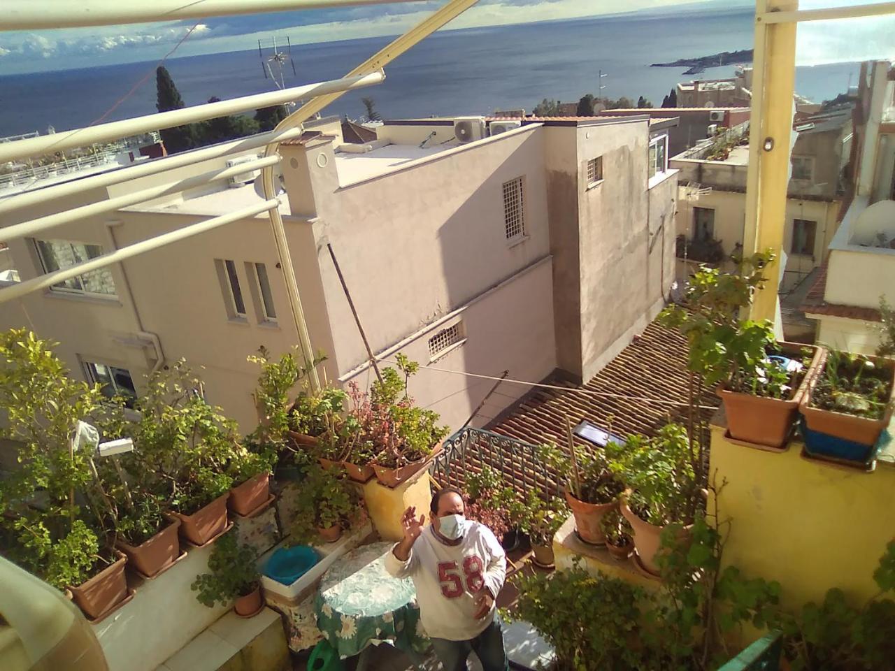 Room in Guest Room - Large Triple Room for Max 3 People 2