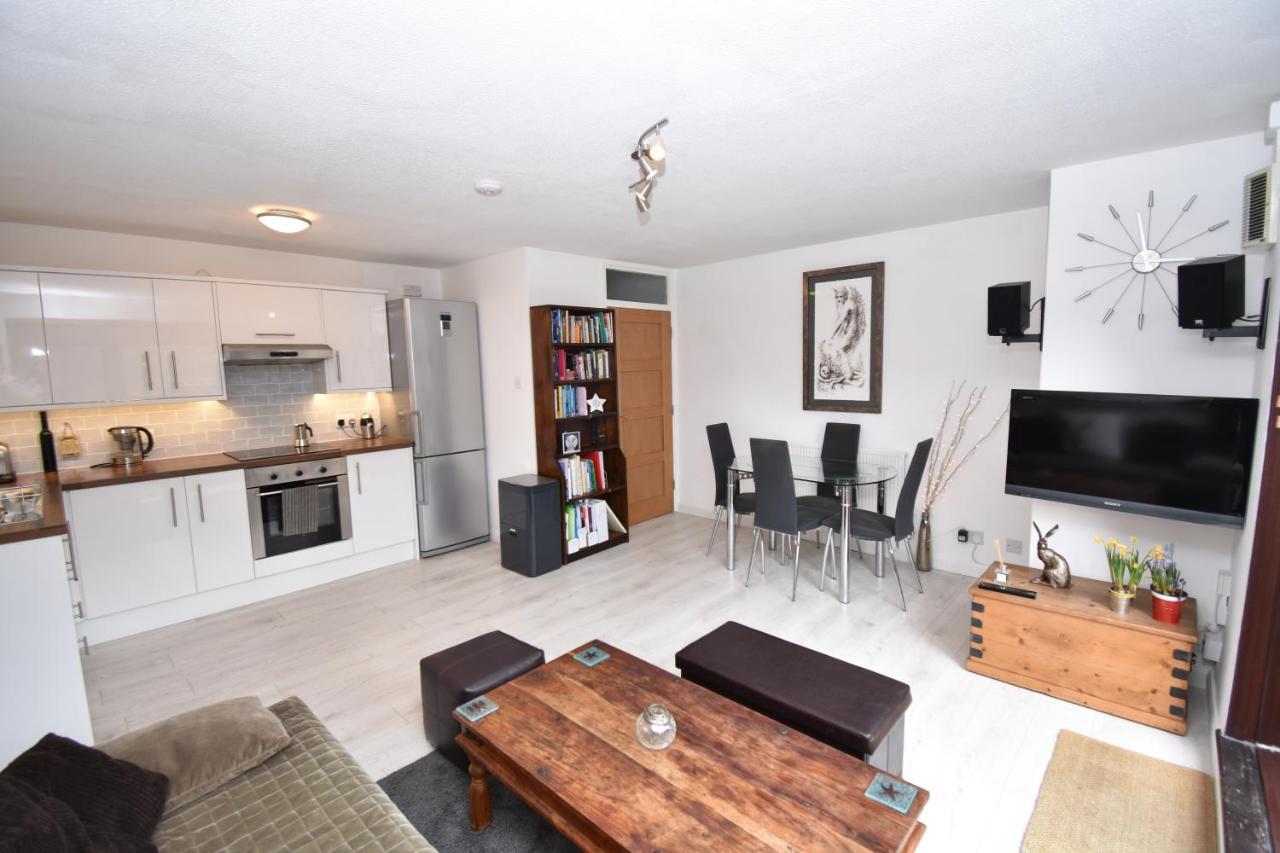 Bright 1 Br Apartment - 1 Stop Away From Kings Cross 2
