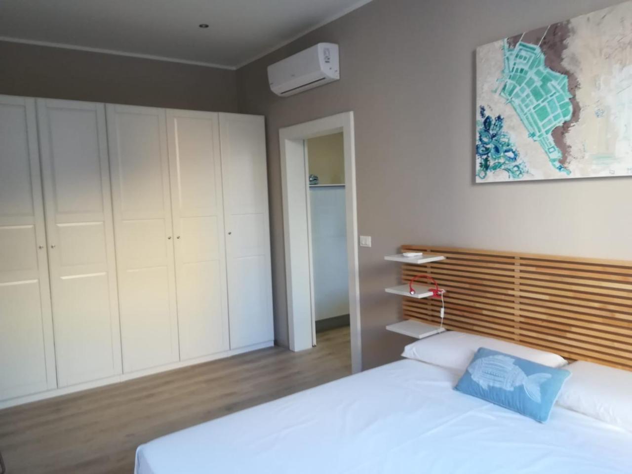 9 House Ortigia