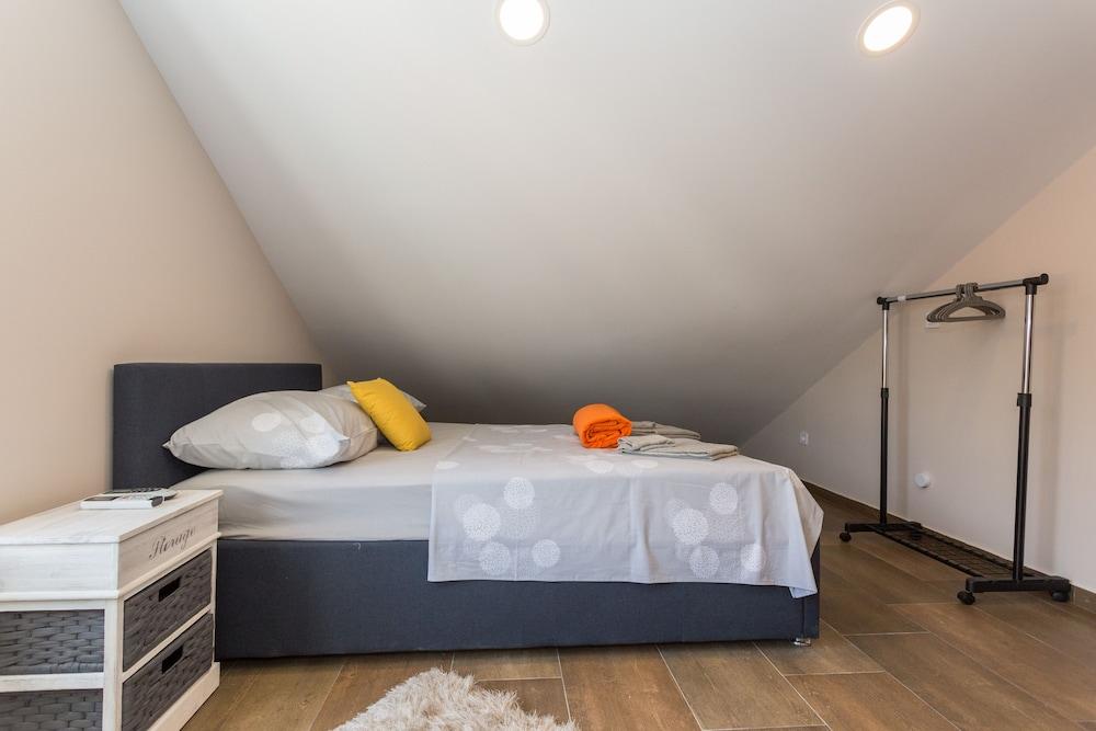 Apartment Ivana 1