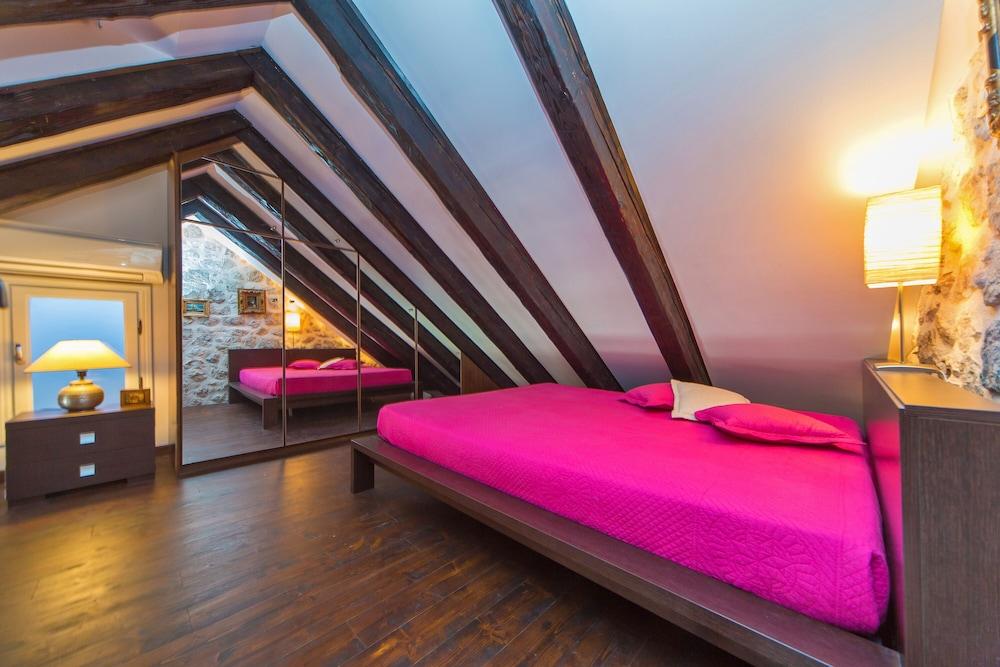 Apartment Amfora 1