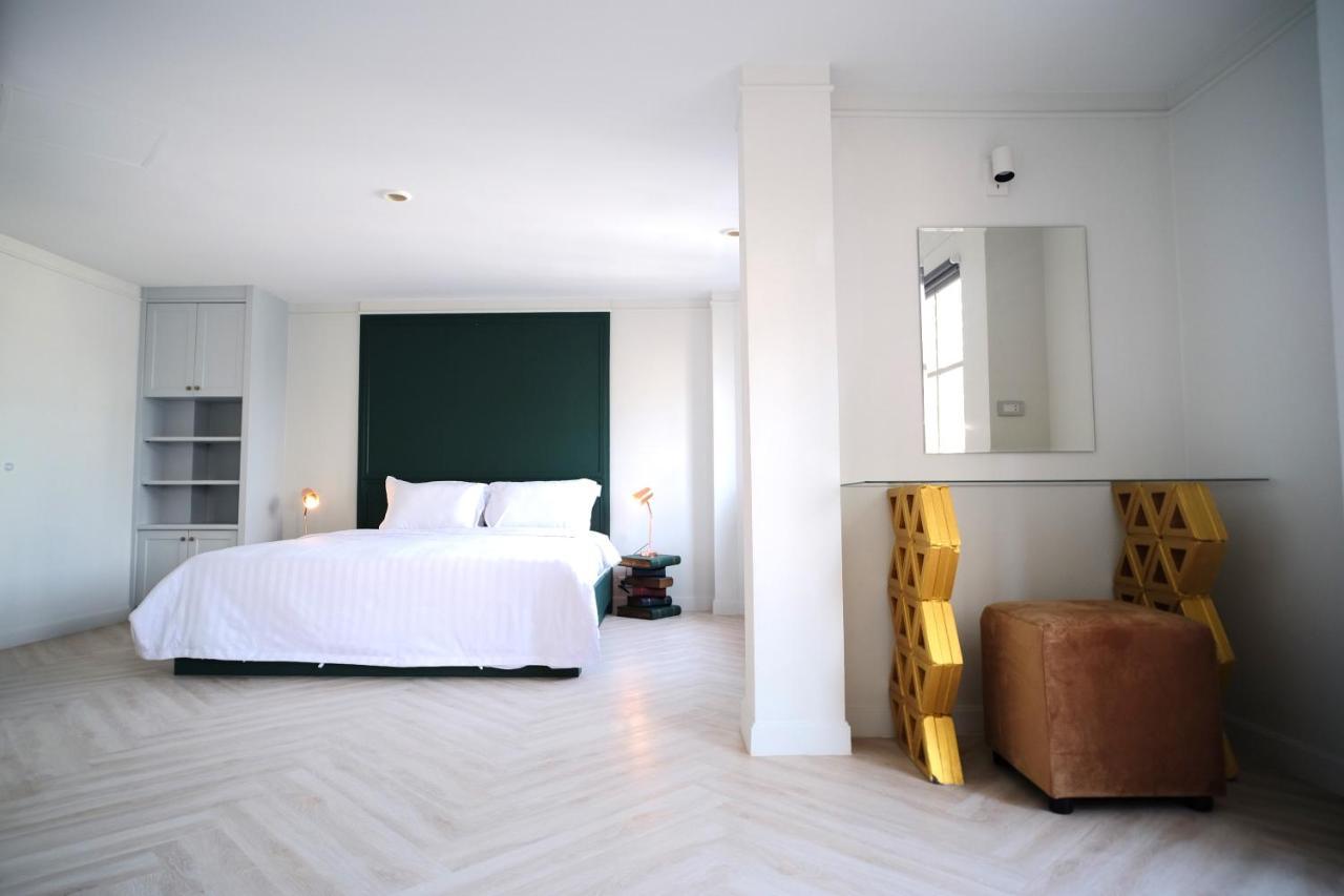 Silom Apartment Close To Bts +Wifi+Netflix 2