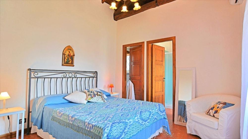 Villa Rosa 2