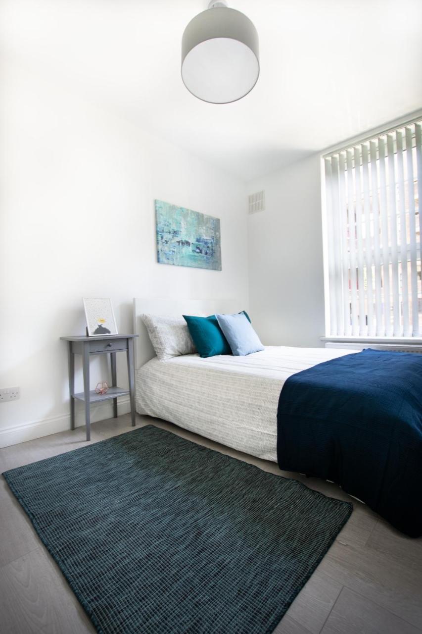 Shoreditch 2 Bed Apartment