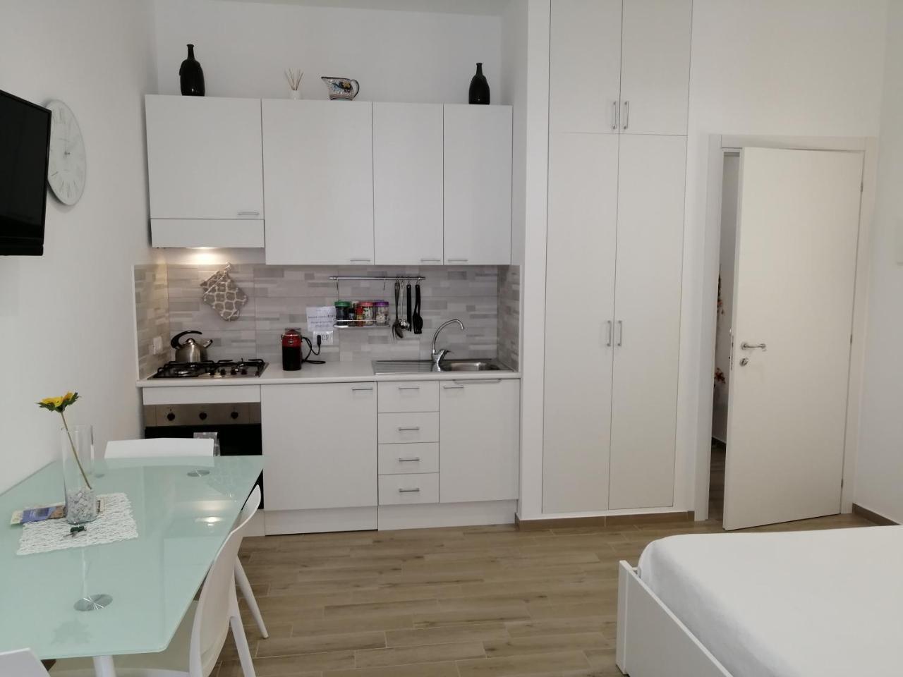Casa Dei Normanni: Costanza 1