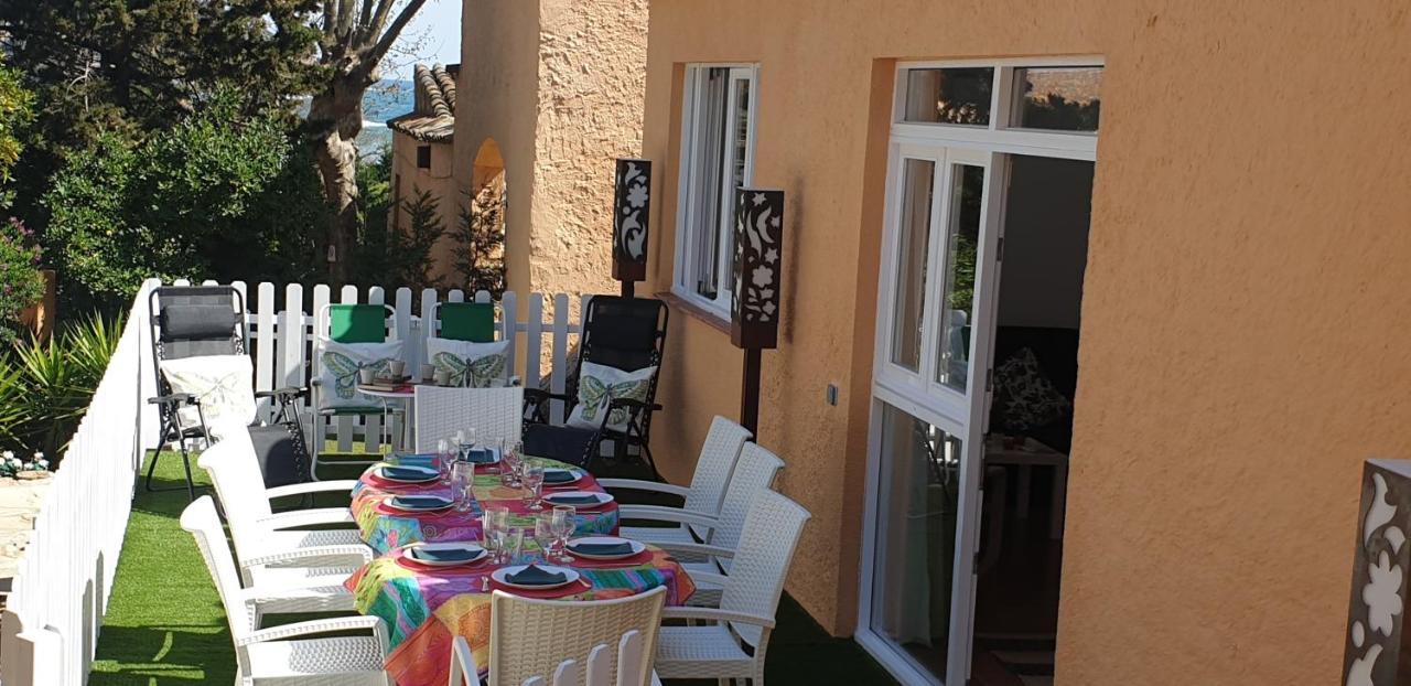 Casa Con Jardin a 40 Metros de la Playa. Vr.