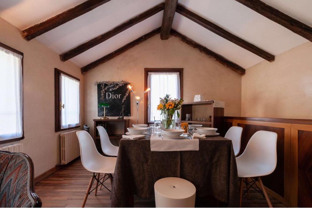 Esclusivo Appartamento- 6 Persone in Villa Liberty