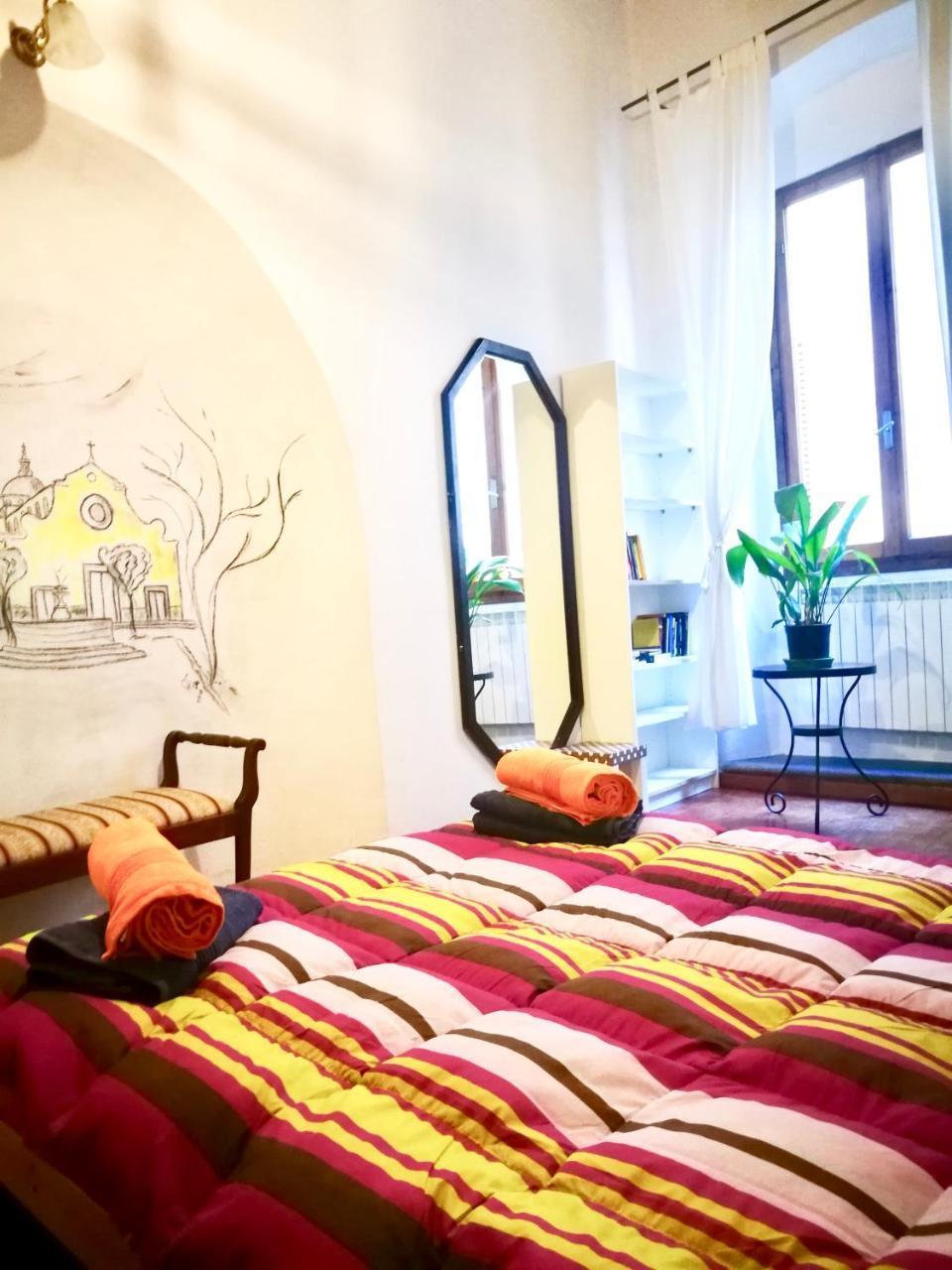 1 Pitti Apartment